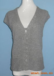 盈富針織時裝 專注設(shè)計(jì)，引領(lǐng)針織時尚新潮流